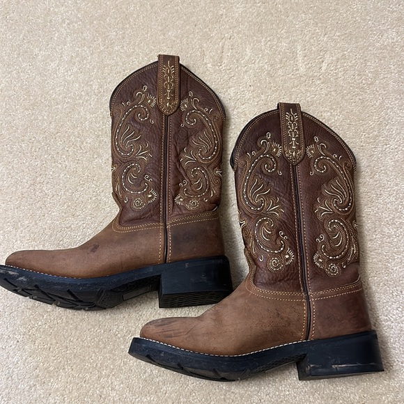 Leather embroidered western boots size 7M square toes - Picture 8 of 8